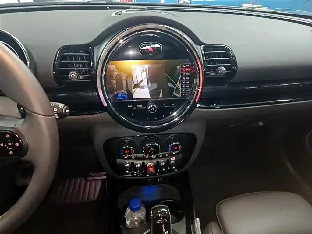 MINI CLUBMAN 2023 Facelift 2.0T COOPER S Connoisseur — миниатюра 13