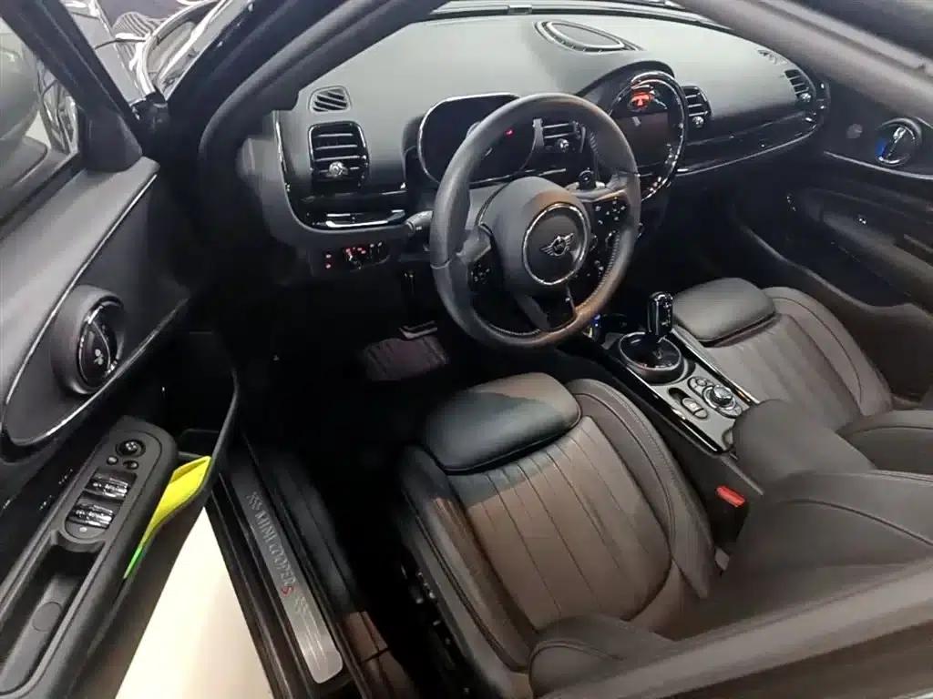 MINI CLUBMAN 2023 Facelift 2.0T COOPER S Connoisseur — миниатюра 16