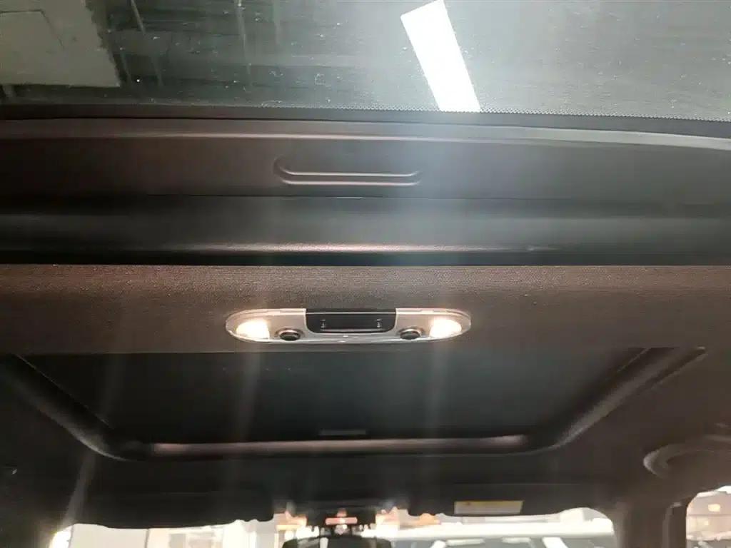 MINI CLUBMAN 2023 Facelift 2.0T COOPER S Connoisseur — миниатюра 18