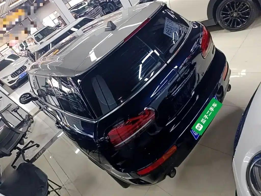 MINI CLUBMAN 2023 Facelift 2.0T COOPER S Connoisseur — миниатюра 5
