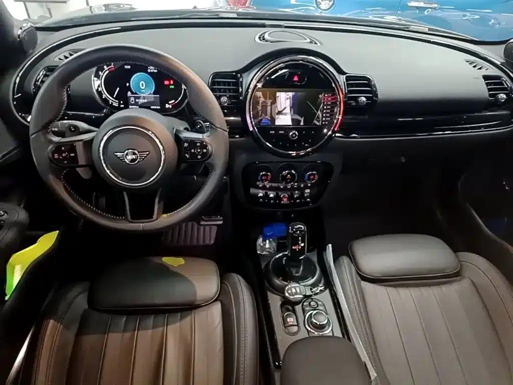 MINI CLUBMAN 2023 Facelift 2.0T COOPER S Connoisseur — миниатюра 10