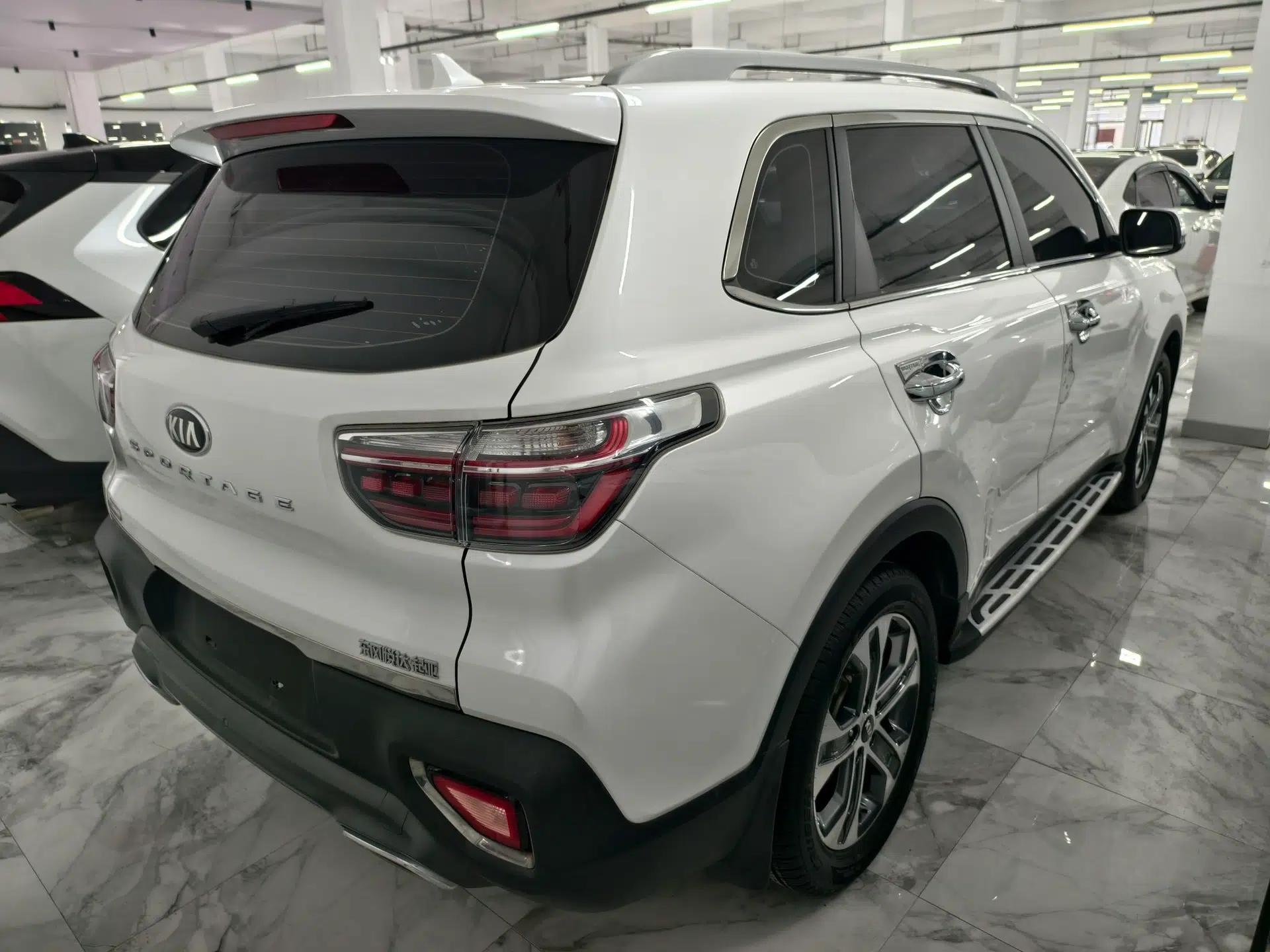 Used Kia Sportage R 2019 2.0L Automatic Smart Luxury Edition — миниатюра 4