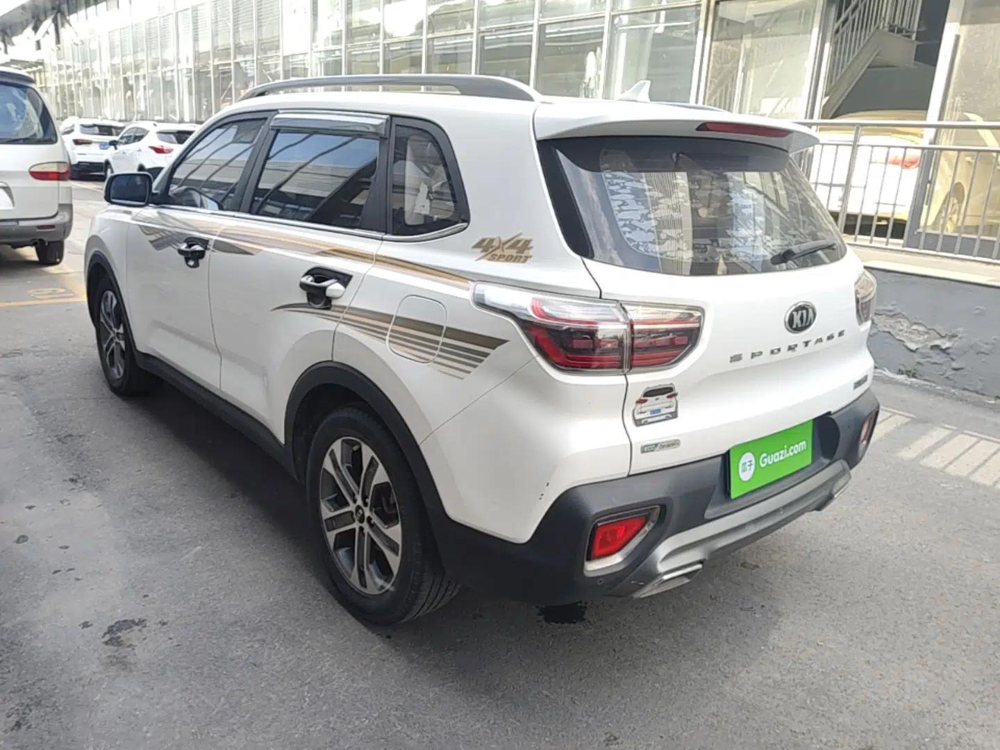 Used Kia Sportage R 2019 2.0L Automatic Smart Luxury Edition — миниатюра 4
