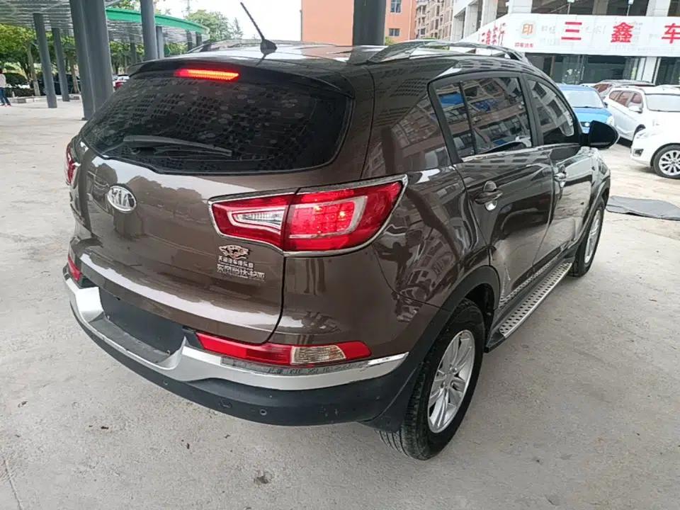 Used Kia Sportage R 2014 2.0L Automatic Two-Wheel Drive GL — миниатюра 6