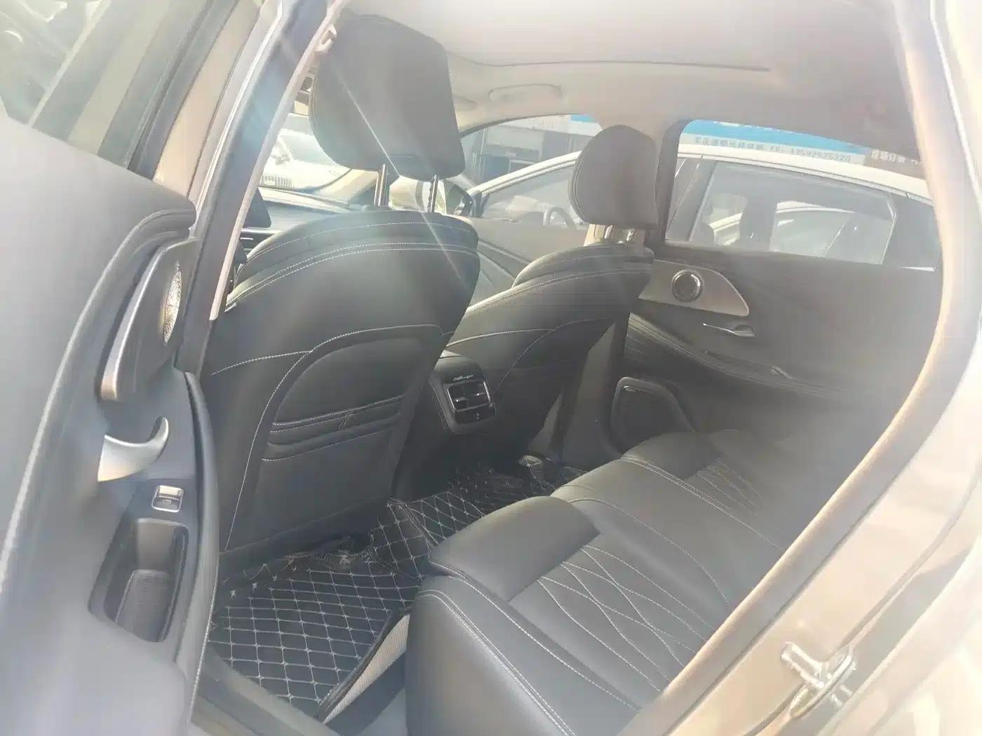 Chery Arrizo 8 2023 High-Performance Edition 2.0T DCT — миниатюра 5