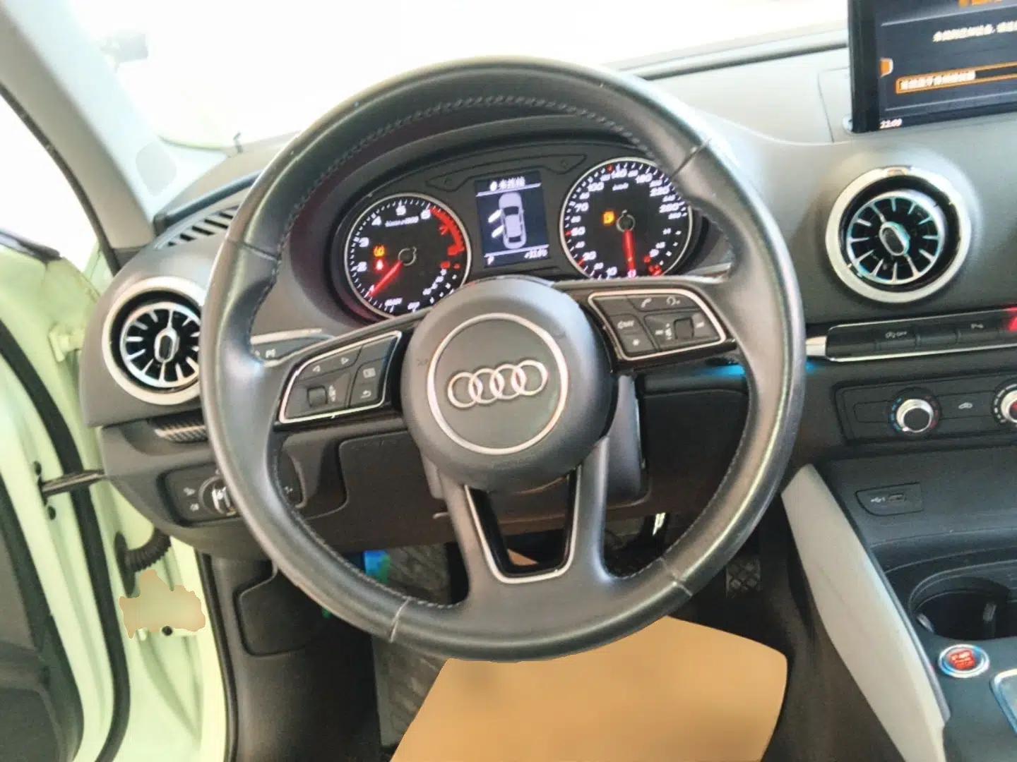 Used Audi A3 2018 30th Anniversary Edition Limousine 35 TFSI Fashion Model — миниатюра 13