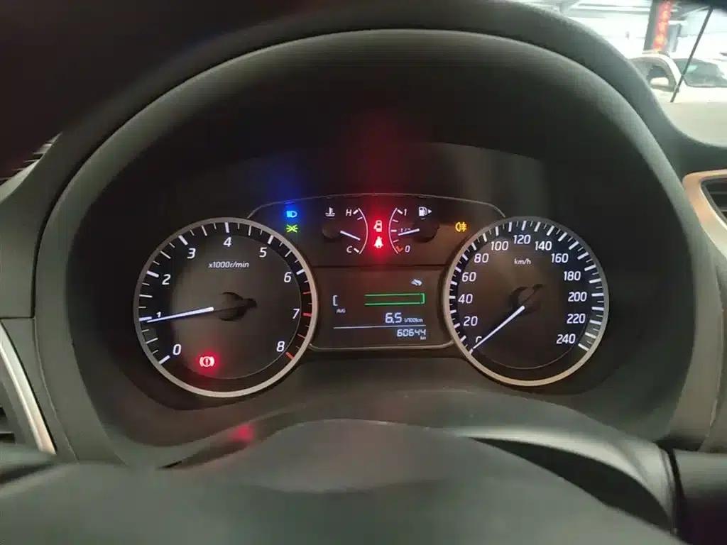 Nissan Sylphy 2021 Classic 1.6XE Manual Comfort Edition — миниатюра 12