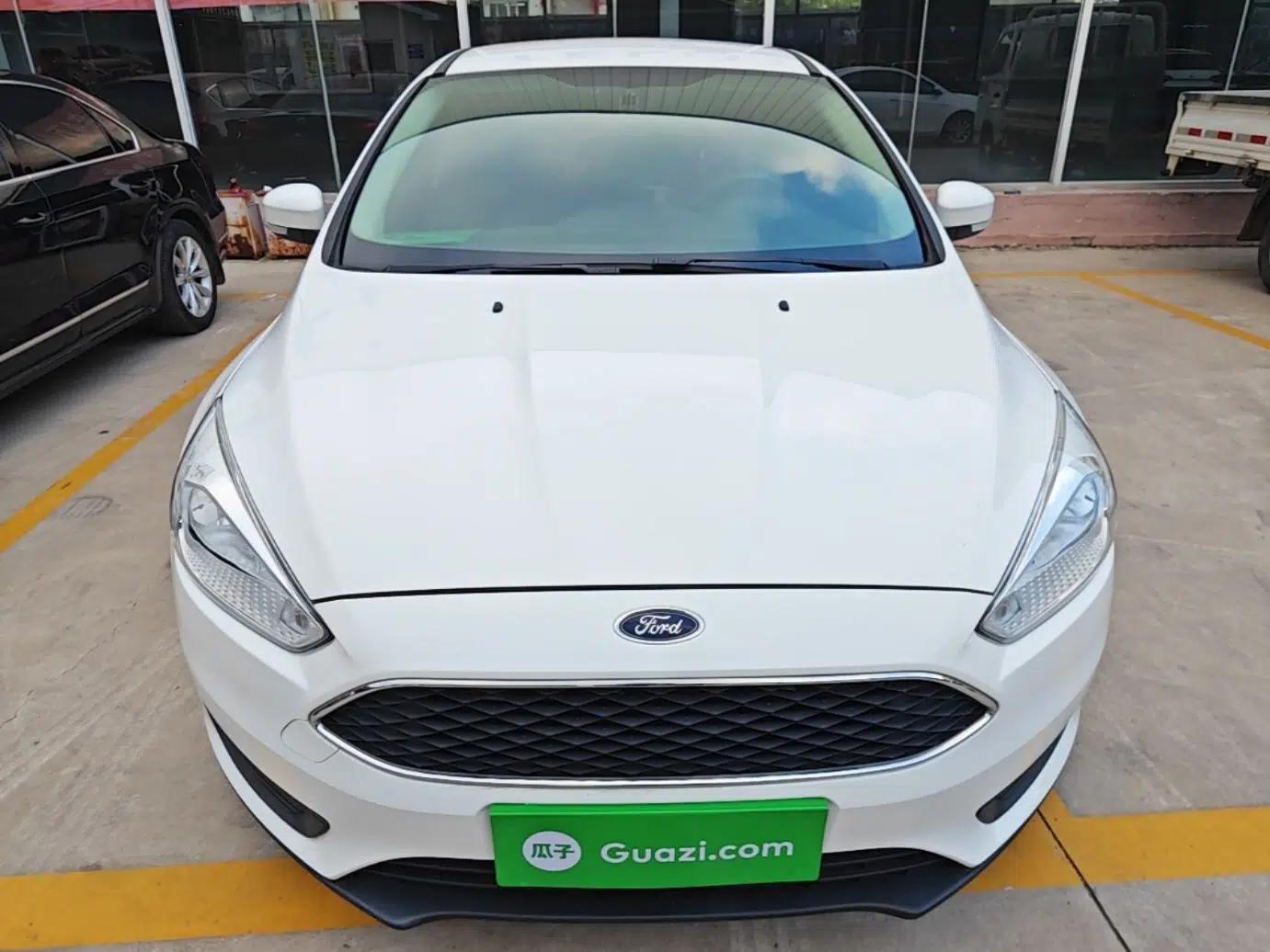 Used Ford Focus 2018 Hatchback Classic 1.6L Automatic Comfort Plus SmartDrive Edition — миниатюра 2