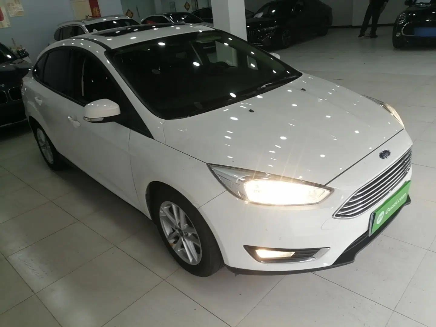 Used Ford Focus 2017 Sedan 1.6L Automatic Fashion Edition Smart Drive Version — миниатюра 3