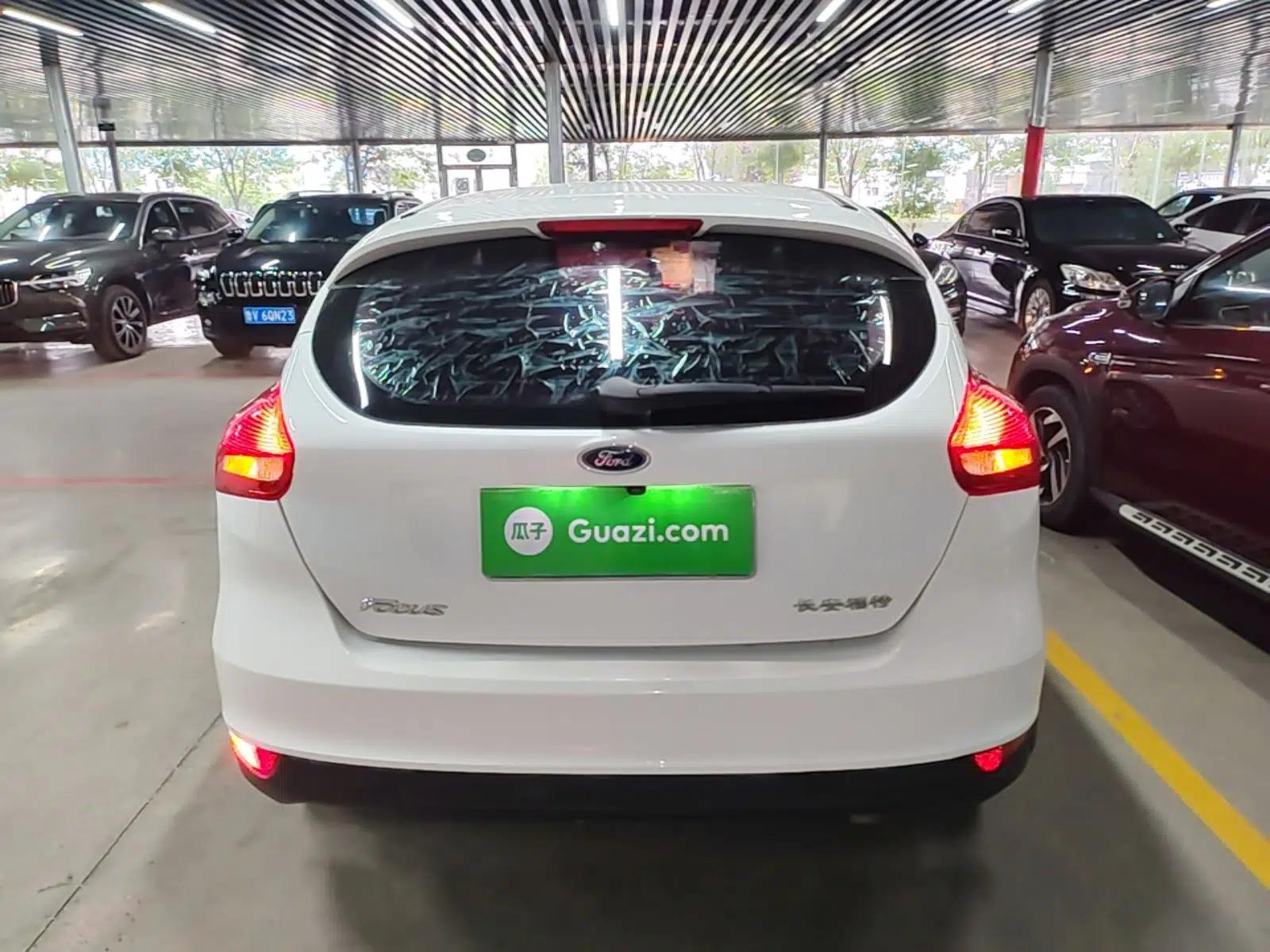 Used Ford Focus 2017 Hatchback 1.6L Automatic Comfort Plus SmartDrive Edition — миниатюра 5