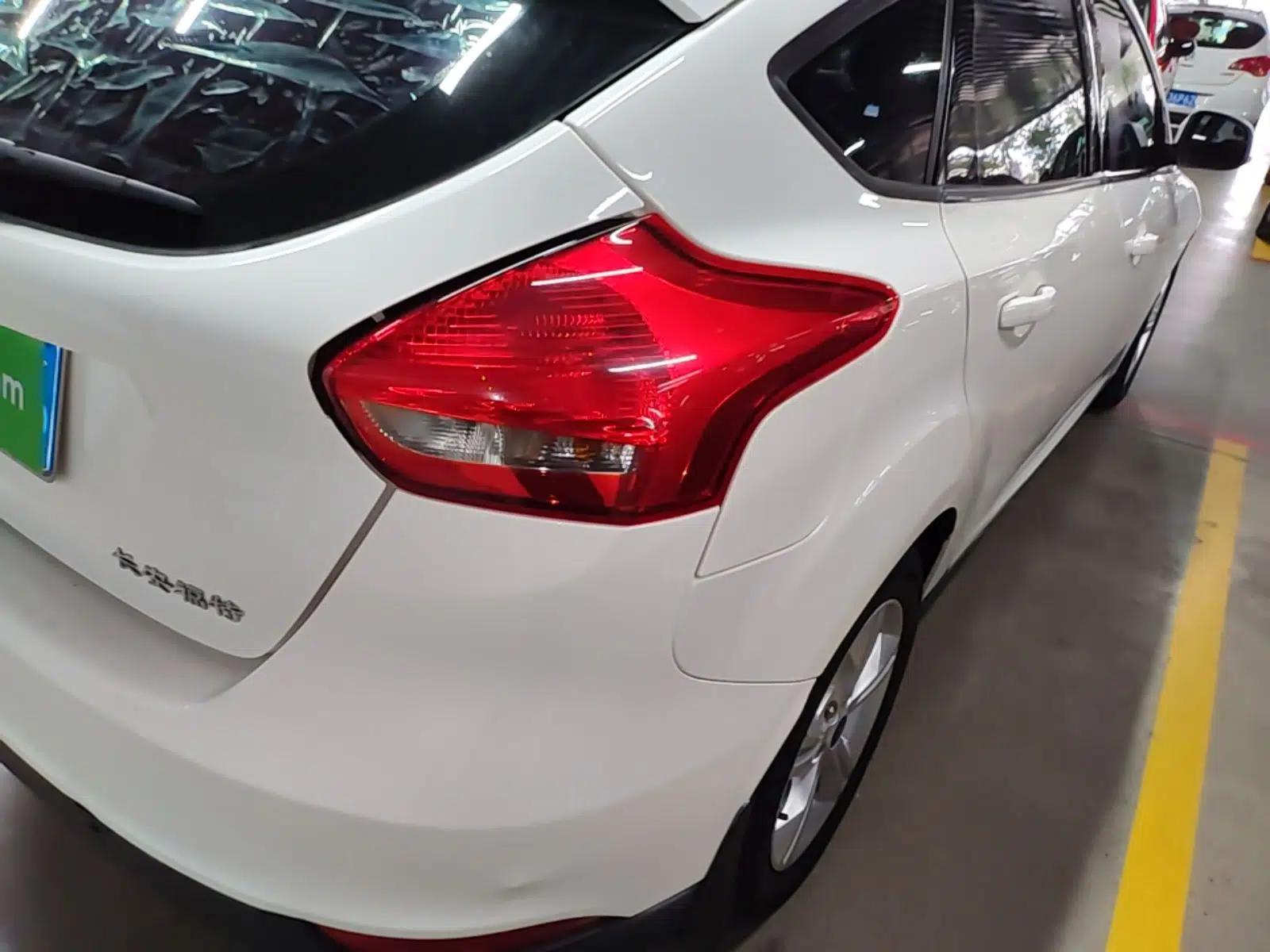 Used Ford Focus 2017 Hatchback 1.6L Automatic Comfort Plus SmartDrive Edition — миниатюра 9