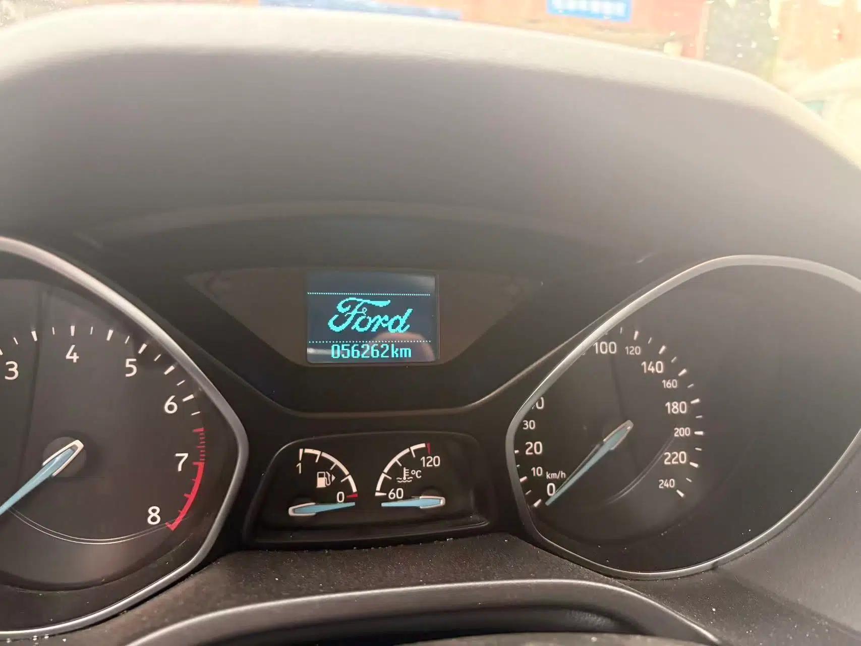 Used Ford Focus 2020 Hatchback Classic 1.5L Automatic Trendy Model — миниатюра 14