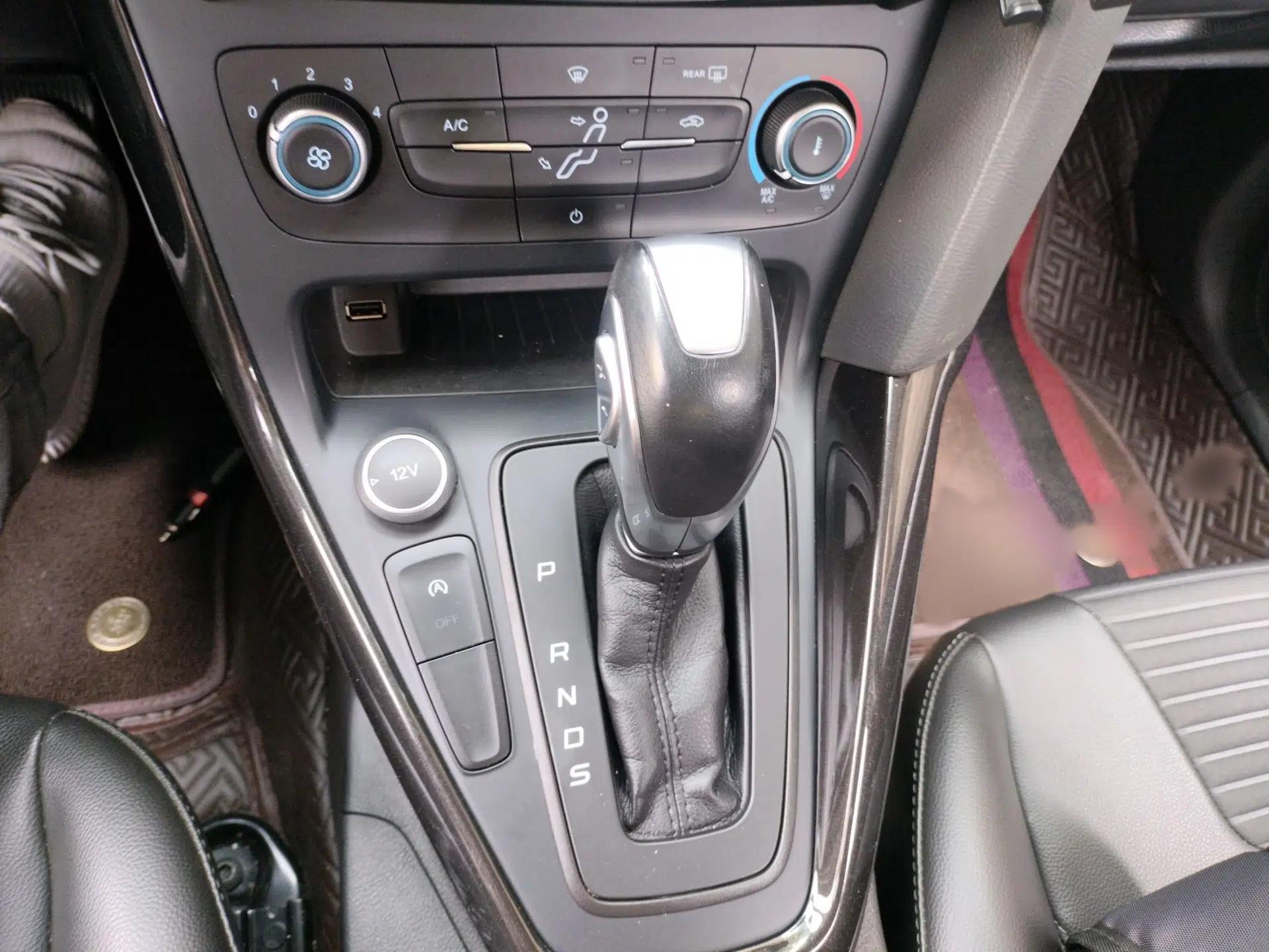 Used Ford Focus 2020 Hatchback Classic 1.5L Automatic Trendy Model — миниатюра 16