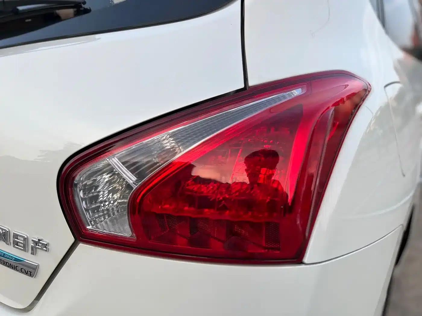 2014 Tiida 1.6L CVT Comfort Model — миниатюра 11