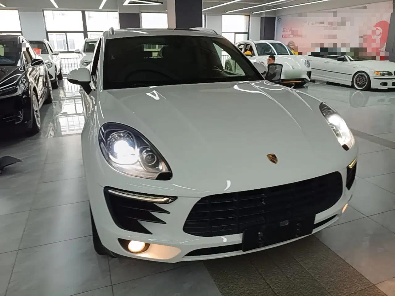 Used Porsche Macan 2017 Macan 2.0T — миниатюра 2