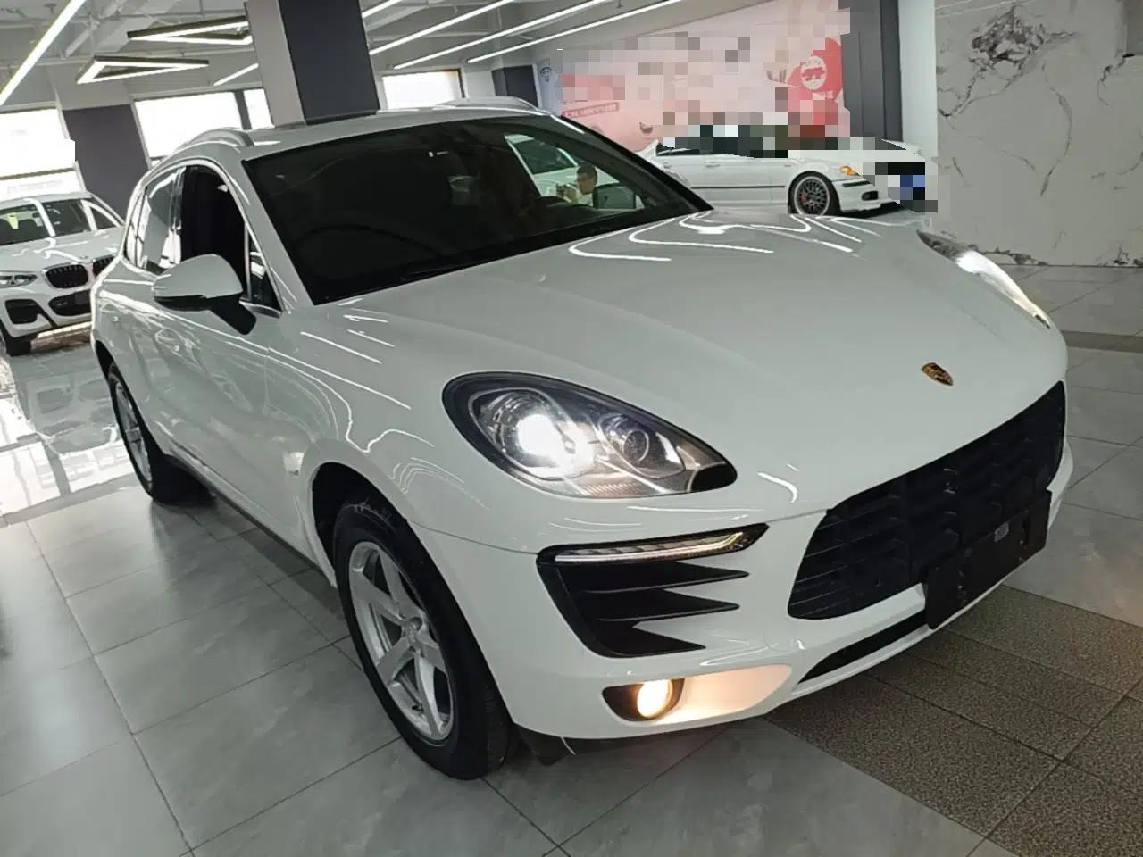 Used Porsche Macan 2017 Macan 2.0T — миниатюра 3