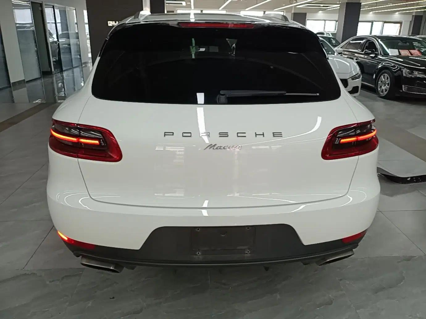 Used Porsche Macan 2017 Macan 2.0T — миниатюра 5