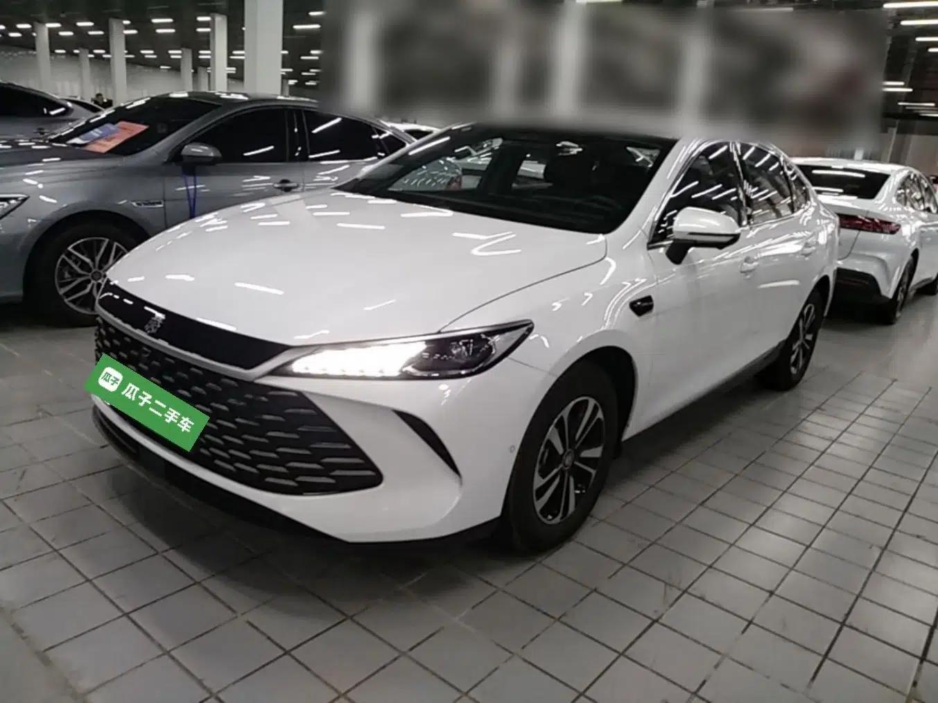 Used BYD Qin PLUS 2025 DM-i Smart Drive 120KM Superior Model — миниатюра 1