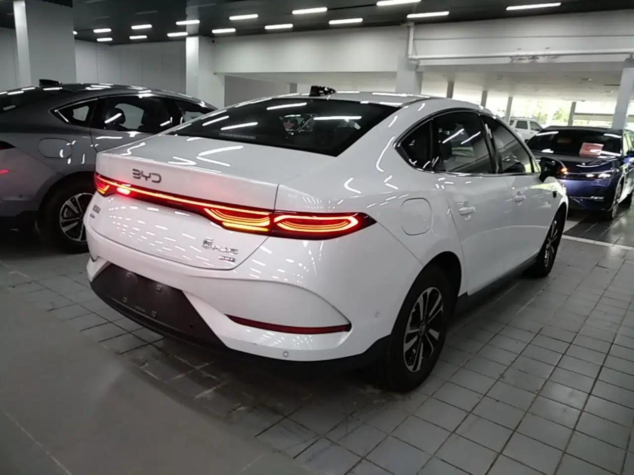 Used BYD Qin PLUS 2025 DM-i Smart Drive 120KM Superior Model — миниатюра 6
