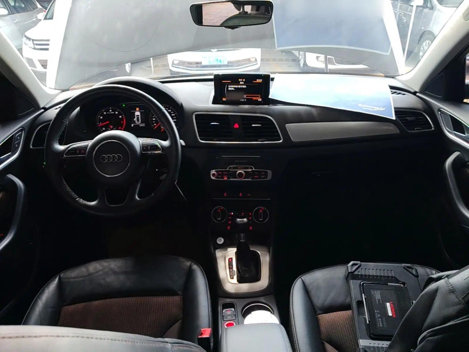 Used Audi Q3 2018 30th Anniversary Edition 35 TFSI Fashion Model — миниатюра 12