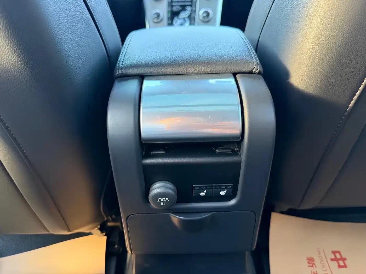 2017 Volvo XC60 T5 AWD Smart Upgrade Edition — миниатюра 8