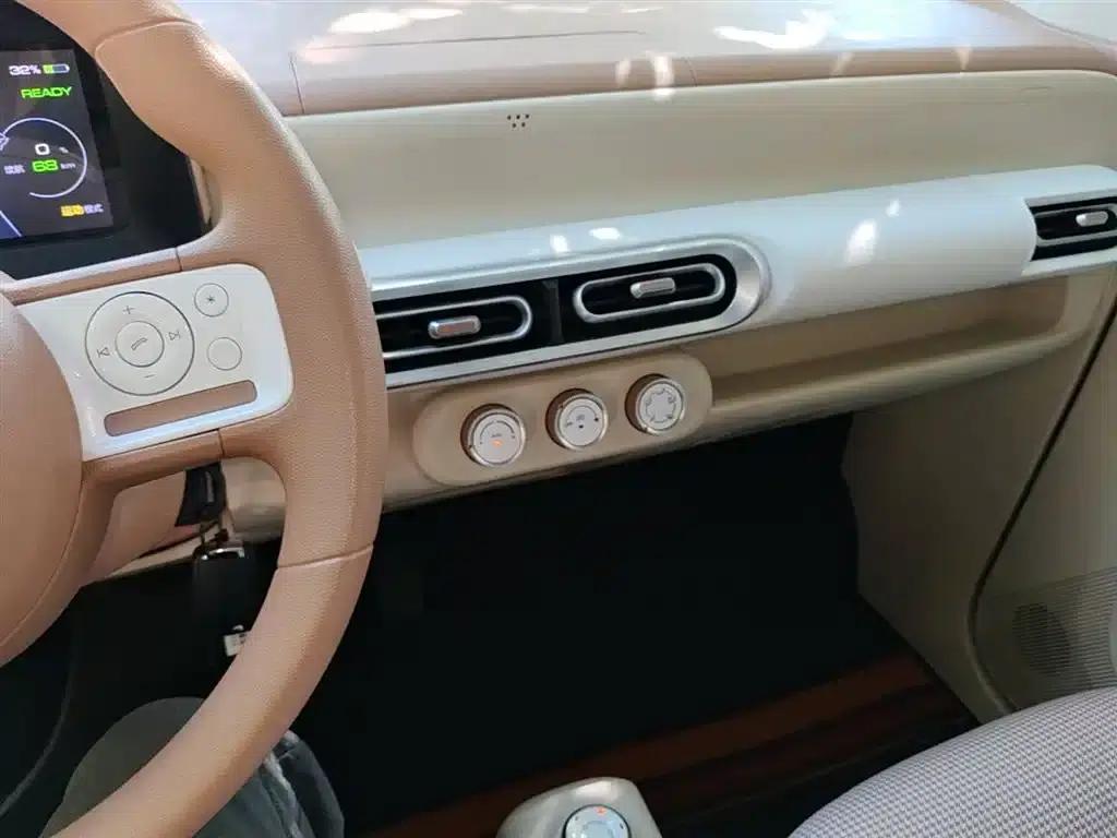Hongguang MINIEV 2024 Third Generation 215km/h Youth Edition — миниатюра 13