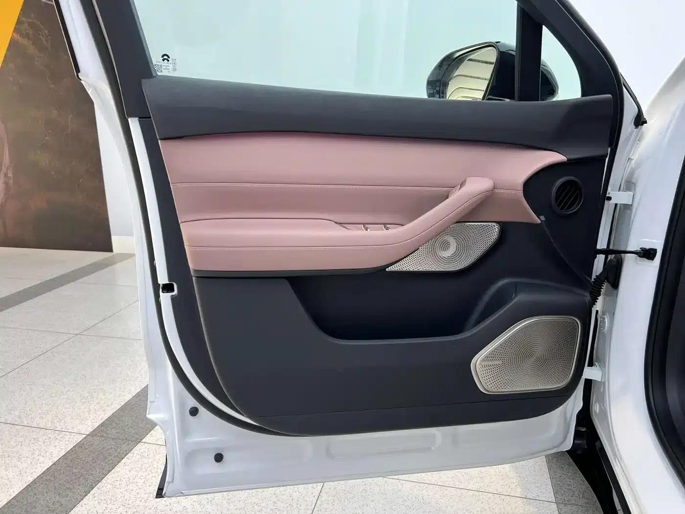 NIO EC6 2025 model 75kWh — миниатюра 4