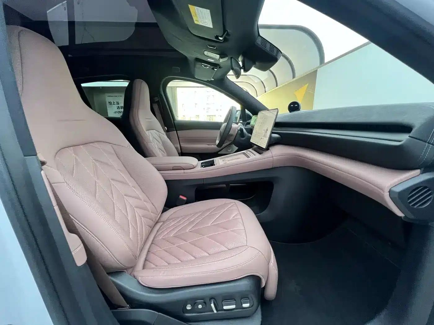 NIO EC6 2025 model 75kWh — миниатюра 8