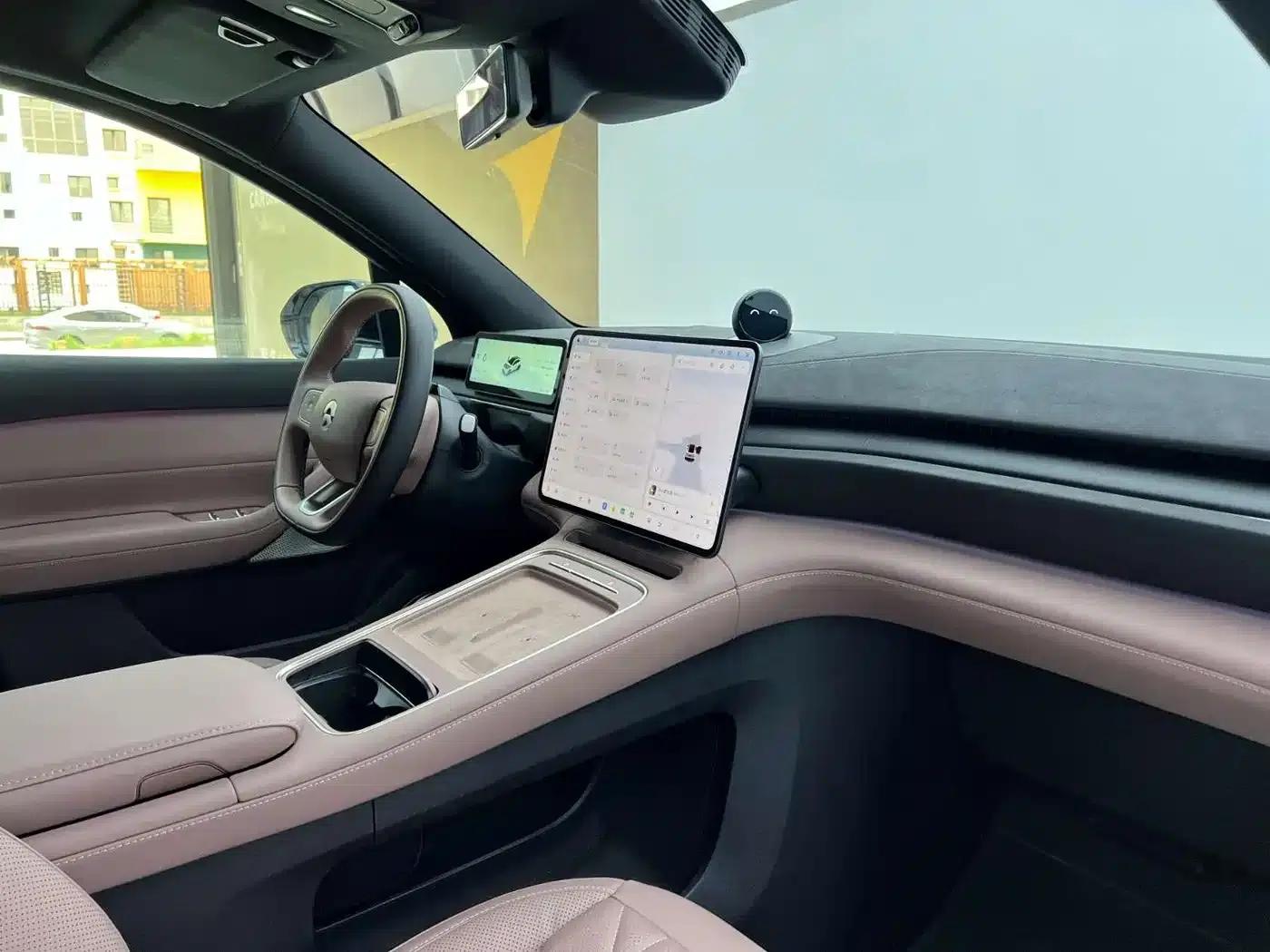 NIO EC6 2025 model 75kWh — миниатюра 10