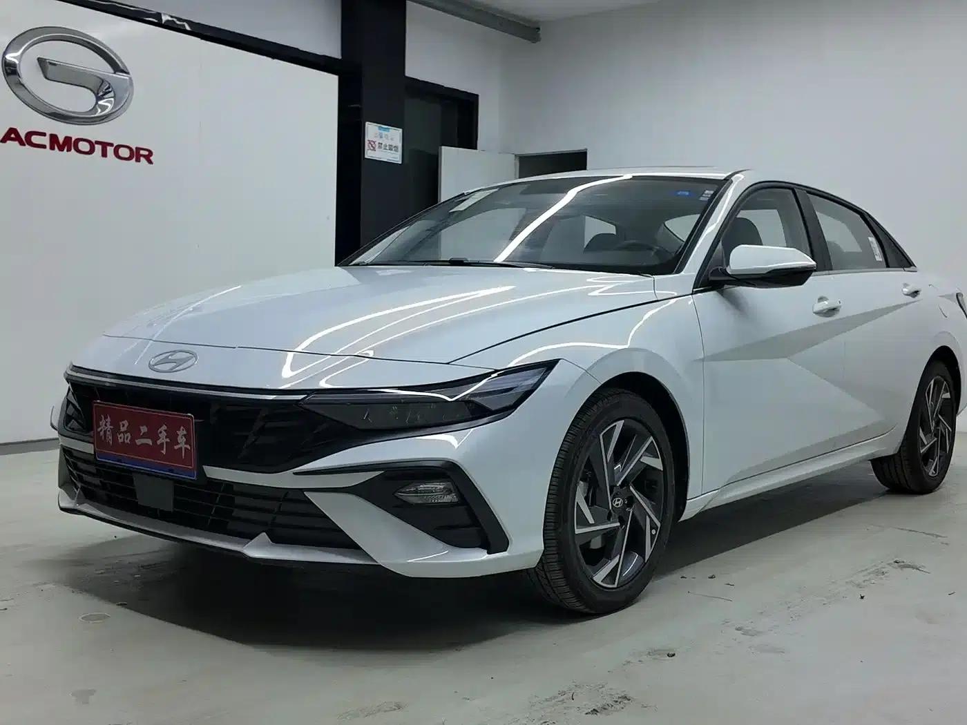 Hyundai Elantra 2023 1.5L CVT GLX Elite Edition — миниатюра 1