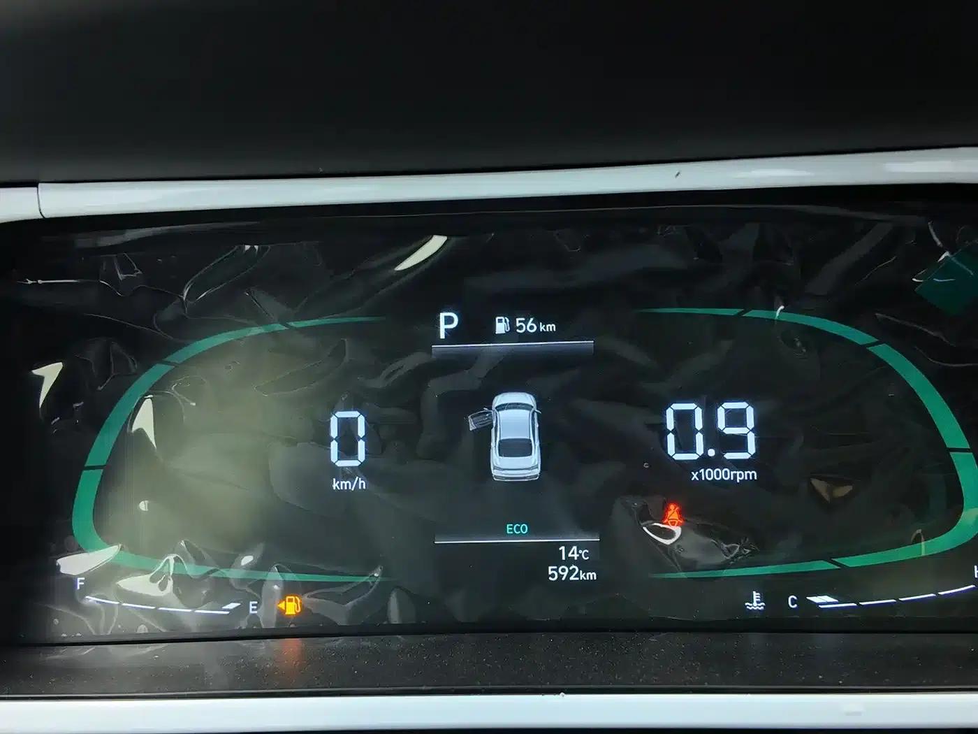 Hyundai Elantra 2023 1.5L CVT GLX Elite Edition — миниатюра 6