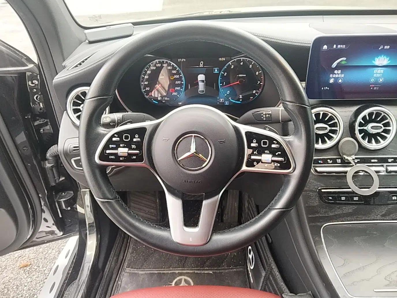 Used Mercedes-Benz GLC Coupe 2021 GLC 260 4MATIC Coupe SUV — миниатюра 13