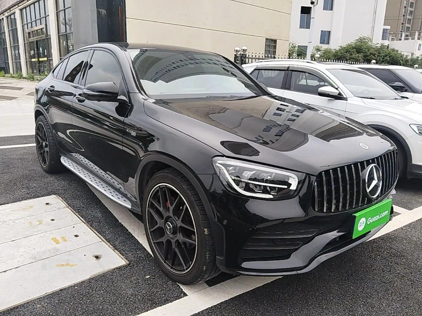 Used Mercedes-Benz GLC Coupe 2021 GLC 260 4MATIC Coupe SUV — миниатюра 3