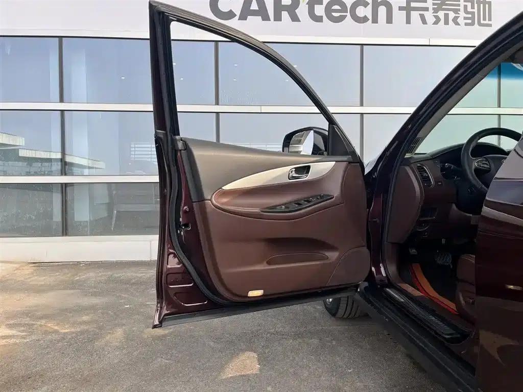 Infiniti QX50 2015 2.5L Enjoy Edition — миниатюра 13