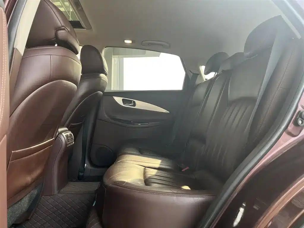 Infiniti QX50 2015 2.5L Enjoy Edition — миниатюра 16