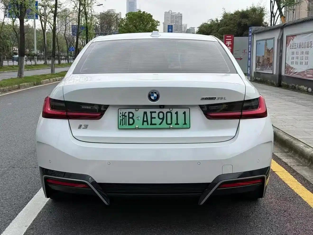 BMW i3 2022 eDrive 35L — миниатюра 8