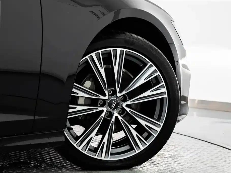 Audi A6L 2025 45 TFSI quattro Premium Dynamic Edition — миниатюра 18