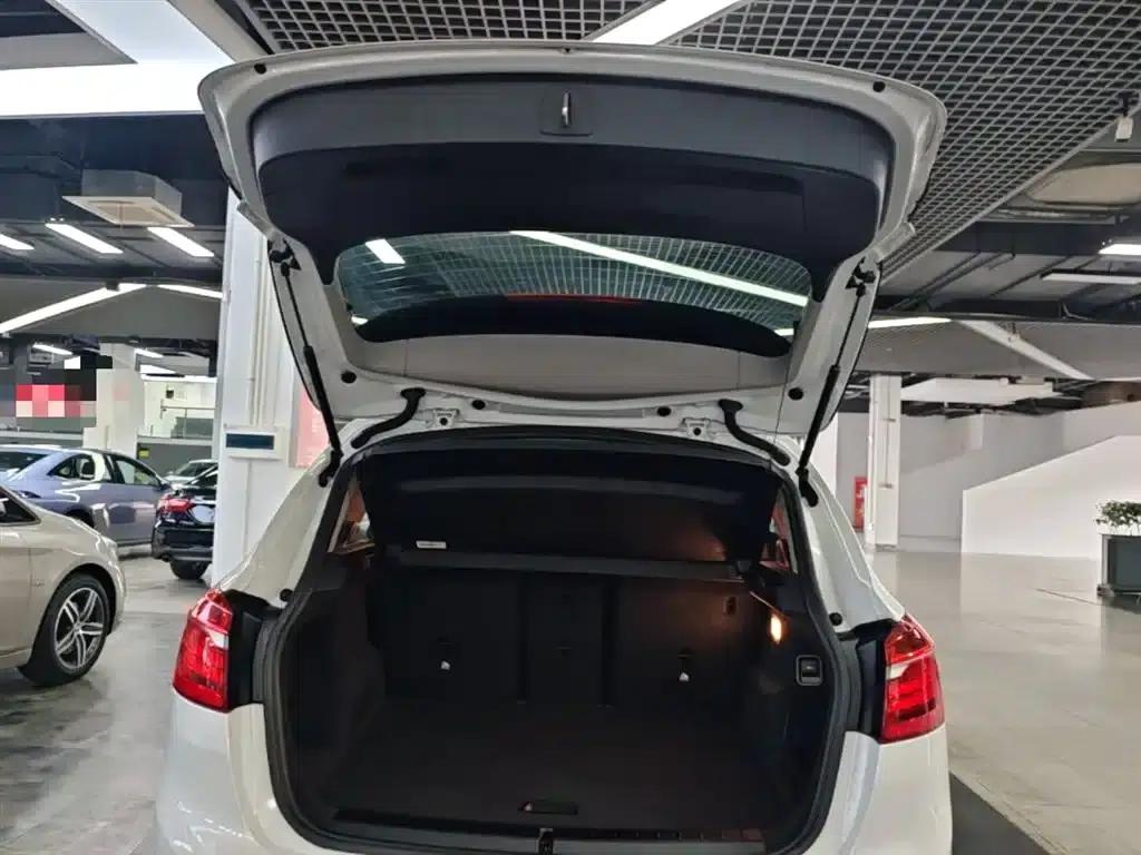 2016 BMW 2 Series Gran Tourer 218i Leading Edition — миниатюра 19