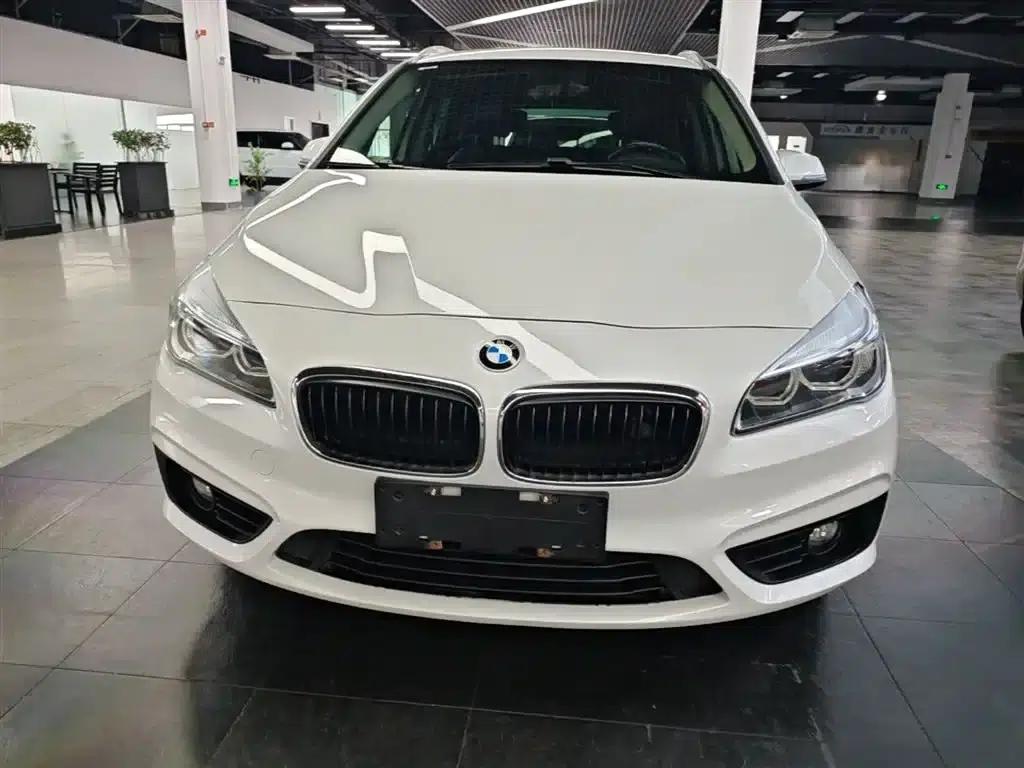 2016 BMW 2 Series Gran Tourer 218i Leading Edition — миниатюра 3