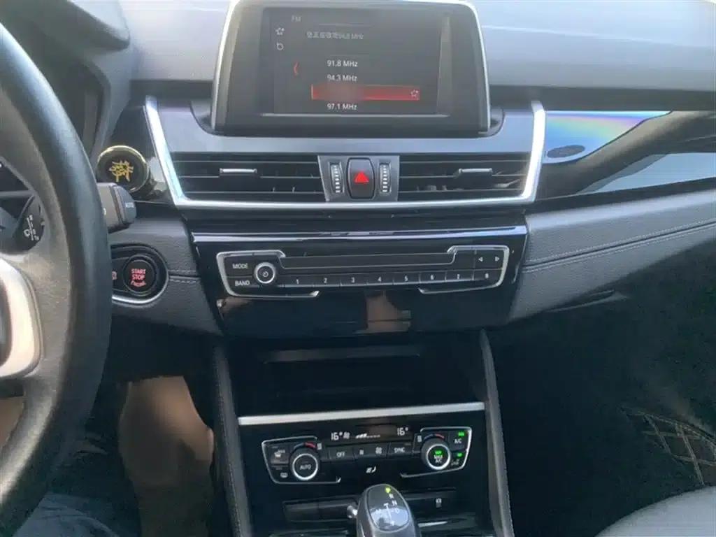 2018 BMW 2 Series Gran Tourer 218i Luxury Sport Package — миниатюра 16