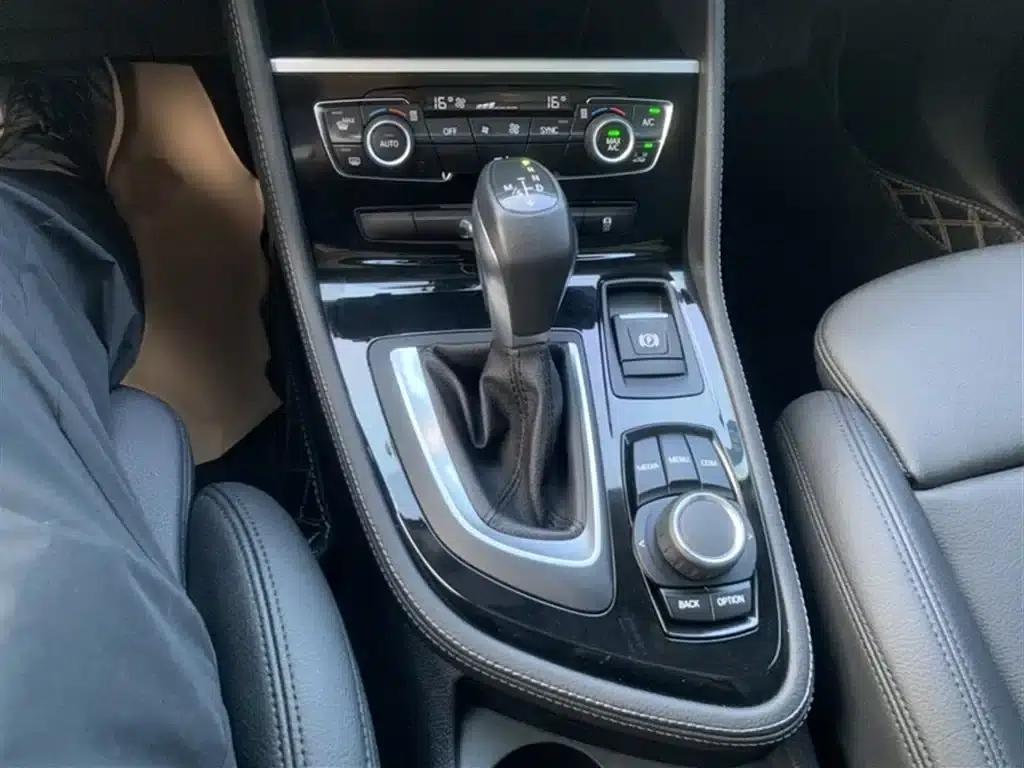 2018 BMW 2 Series Gran Tourer 218i Luxury Sport Package — миниатюра 17