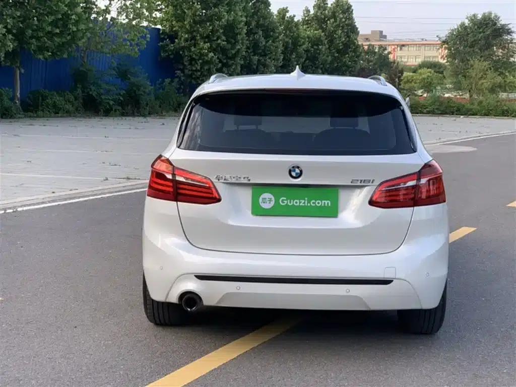 2018 BMW 2 Series Gran Tourer 218i Luxury Sport Package — миниатюра 9