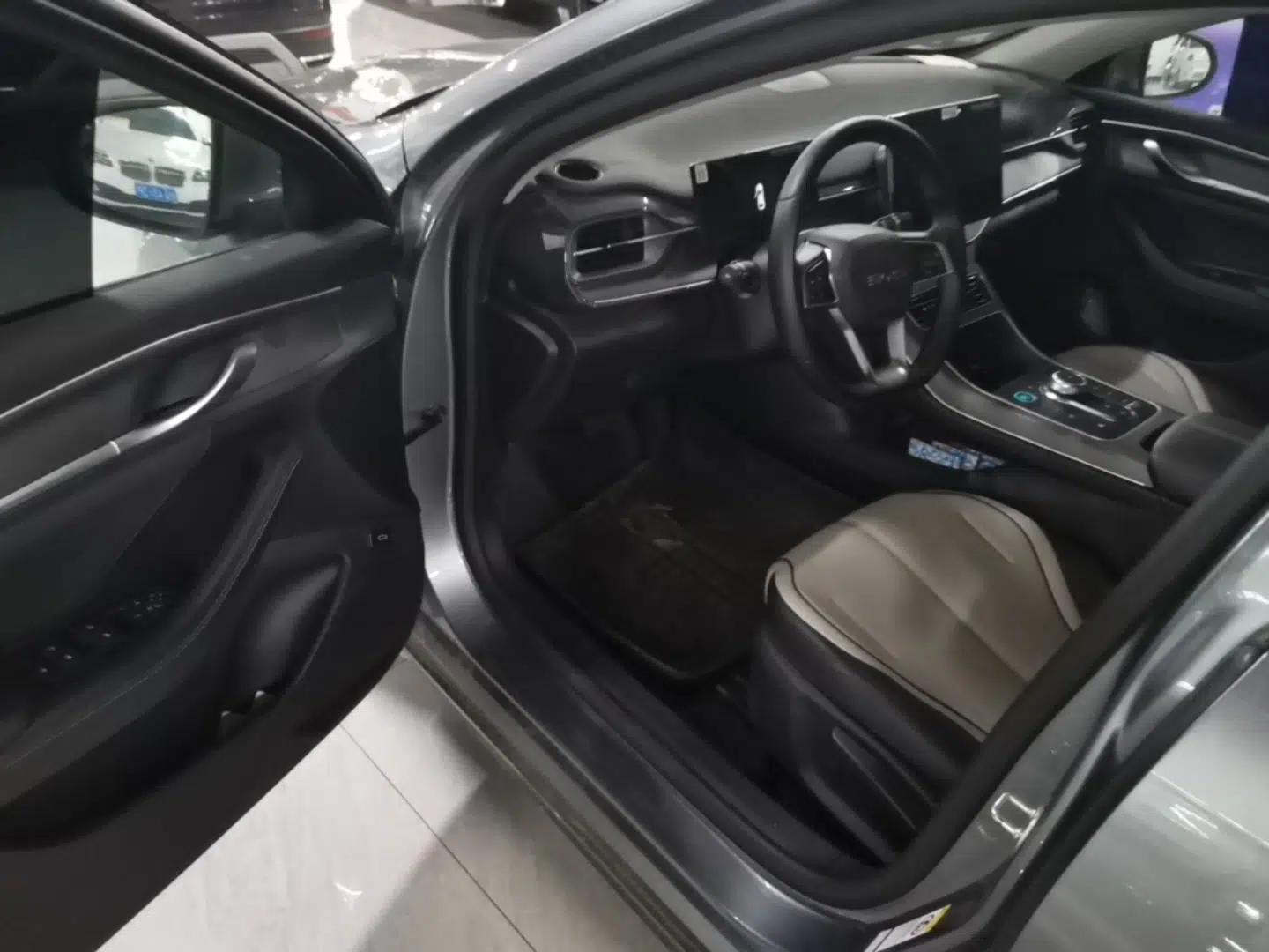 Used BYD Destroyer 05 2024 HONOR Edition DM-i 55KM Luxury Model — миниатюра 18