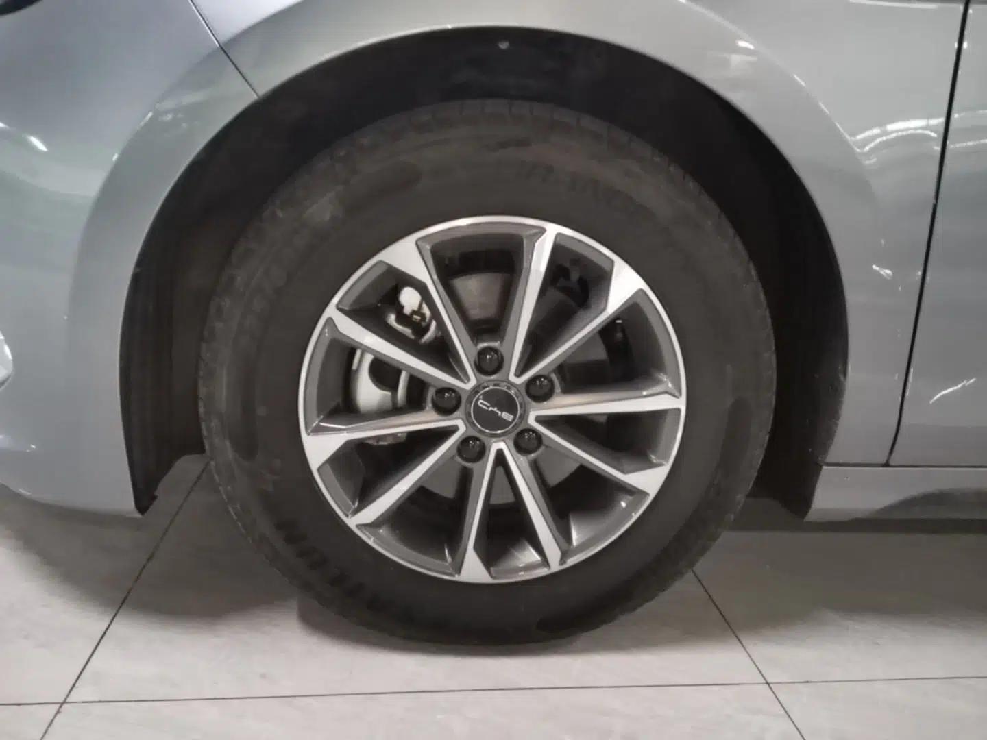 Used BYD Destroyer 05 2024 HONOR Edition DM-i 55KM Luxury Model — миниатюра 10