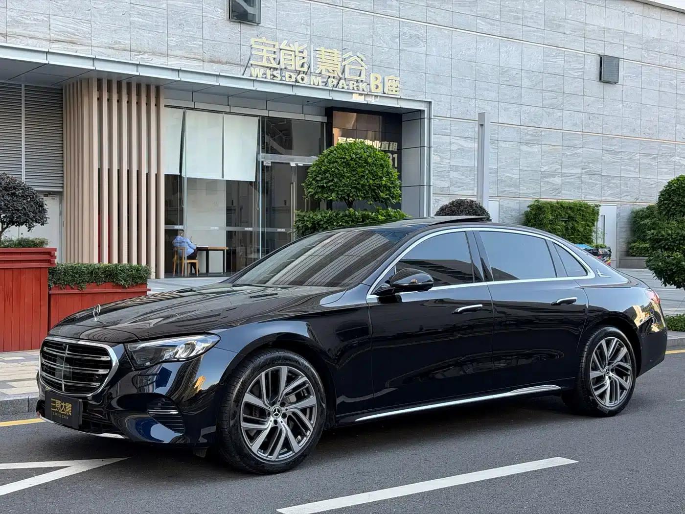 Mercedes-Benz E-Class 2024 E 300 L Fashion Edition — миниатюра 1