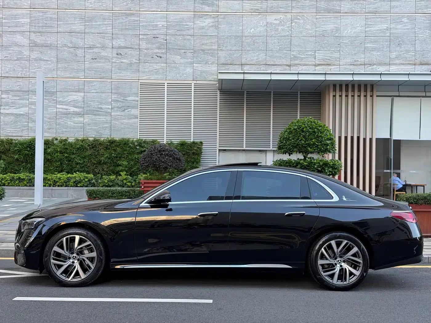 Mercedes-Benz E-Class 2024 E 300 L Fashion Edition — миниатюра 3