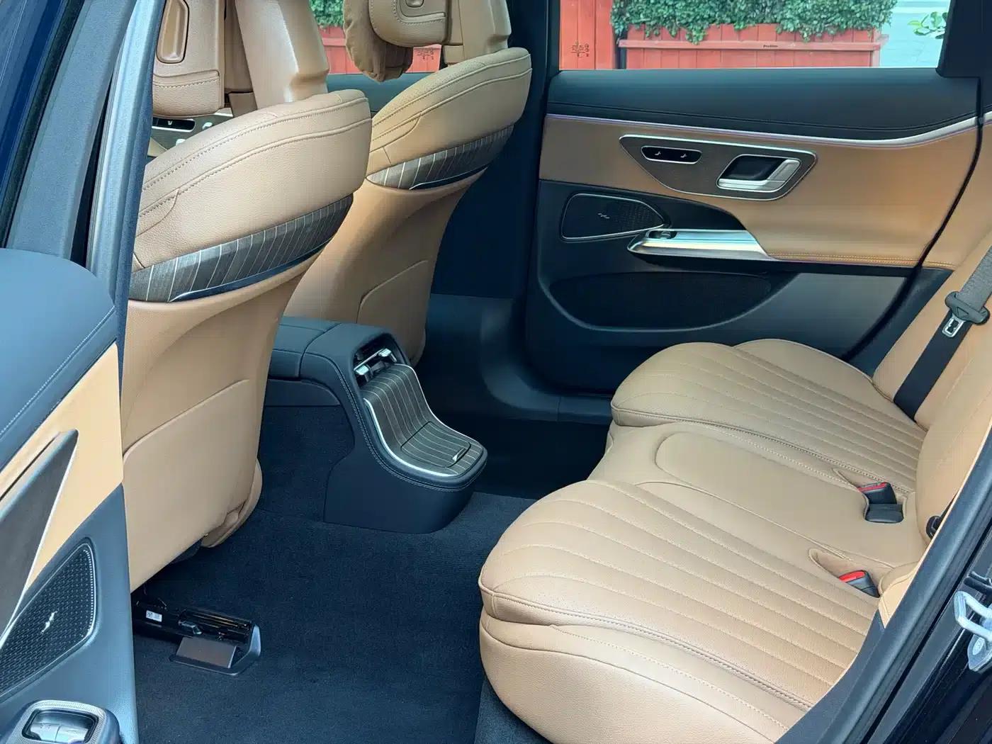 Mercedes-Benz E-Class 2024 E 300 L Fashion Edition — миниатюра 10