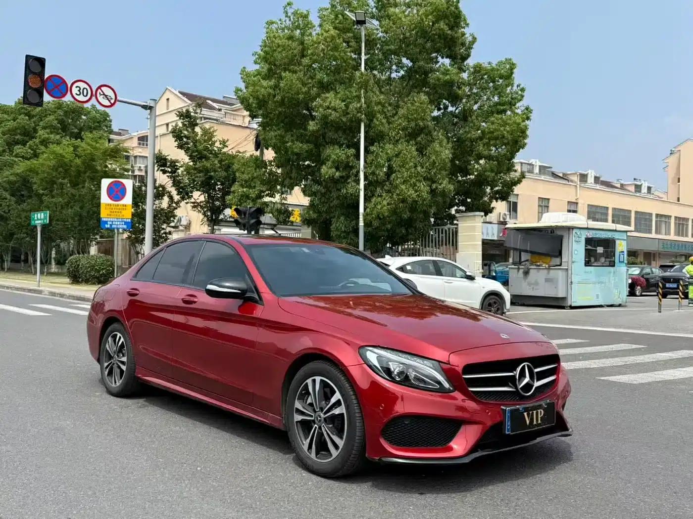 2018 Mercedes-Benz C-Class C 200 Sport Edition — миниатюра 3