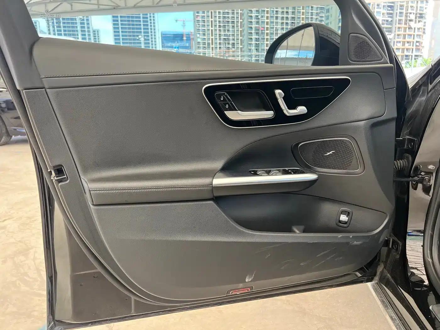 Mercedes-Benz C-Class 2024 Facelift C 260 L Midnight Sport Edition — миниатюра 23