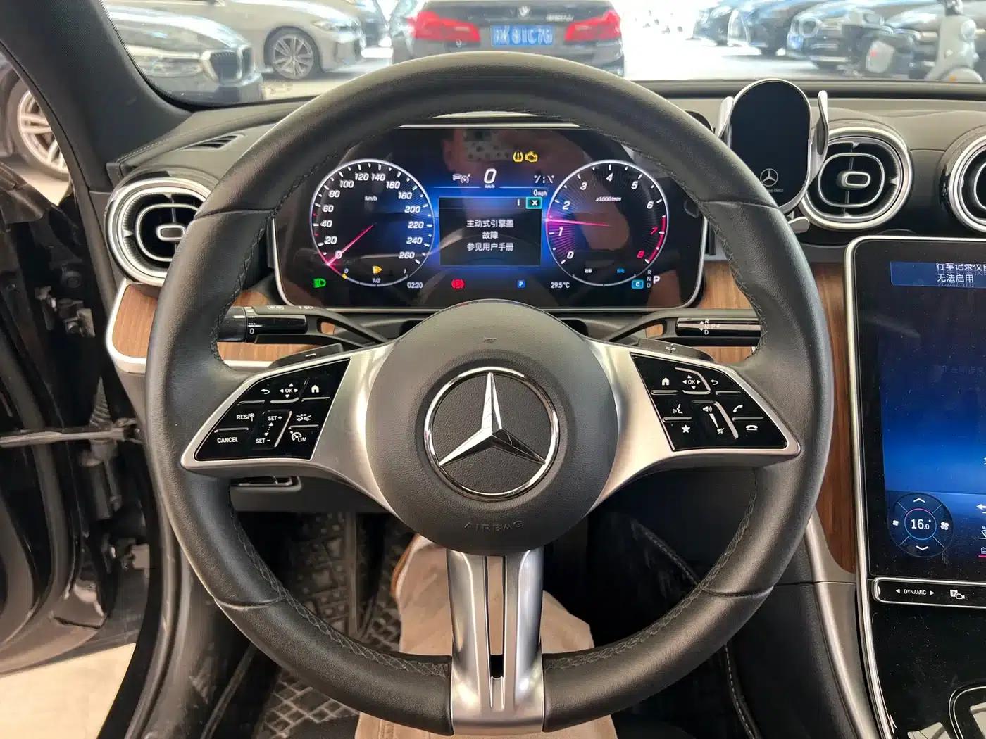 Mercedes-Benz C-Class 2024 Facelift C 260 L Midnight Sport Edition — миниатюра 24